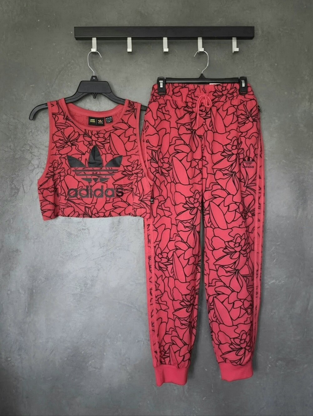 Adidas Originals x Pharrell Williams “Dear Baes” Floral Set | L